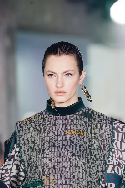 Look 83